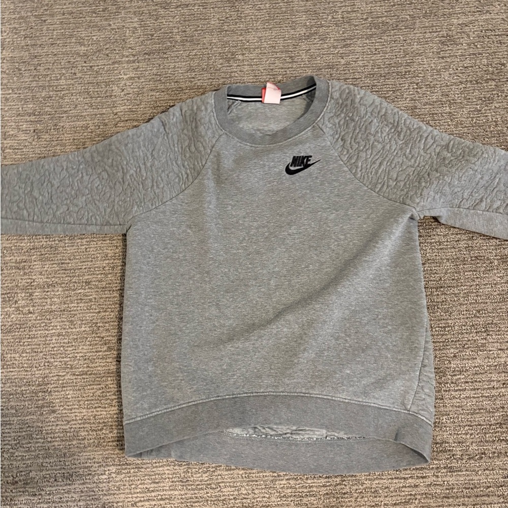 Nike Heather Gray Textured Sweatshirt